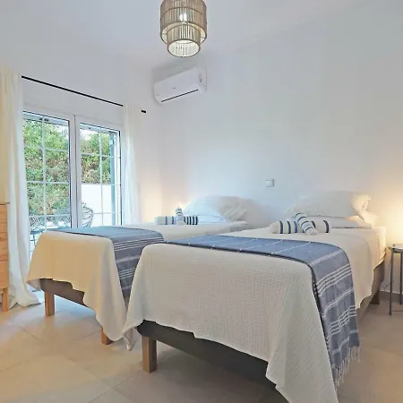 Little Iremia Apartmán